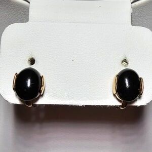 Vintage Dainty Gold Tone and Black Cabachon Clip-On Earrings
